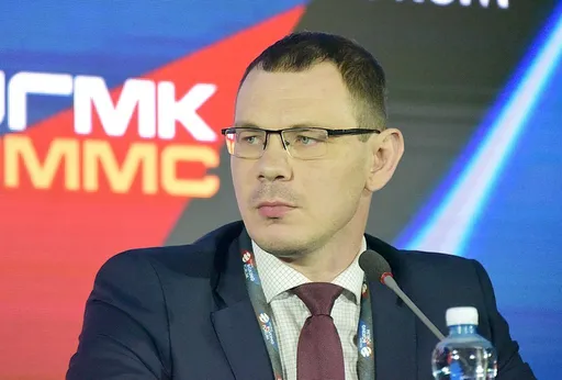 Мехонцев – о заклеенном флаге на экипировке у Гассиева: Мурат нанес на форму не свастику, а флаг своей страны