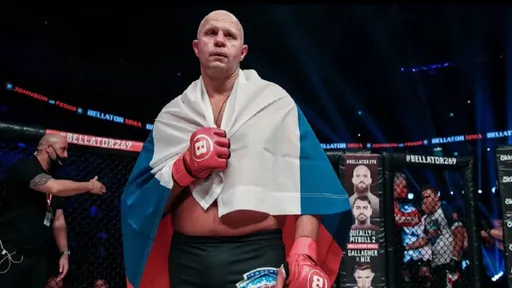 Роган включил Емельяненко в свой список величайших тяжеловесов в истории ММА