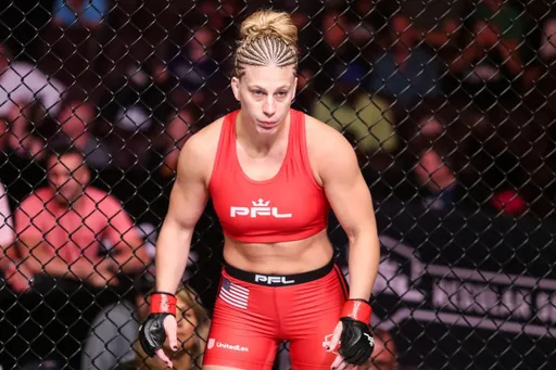 Двукратная чемпионка PFL Харрисон проведет бой с Холм на турнире UFC 300