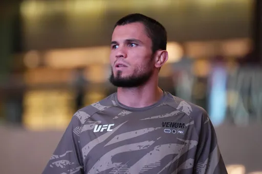 Нурмагомедов опустился на третье место в рейтинге UFC после поражения от Двалишвили