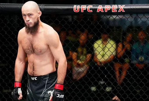 Боец UFC Фахретдинов объяснил свои слова о Москве