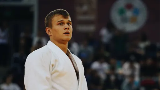 Россиянин Лаврентьев выиграл золото на чемпионате Европы по дзюдо