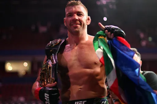 Дю Плесси намерен обойти Махачева в рейтинге P4P UFC