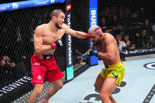 Умар Нурмагомедов победил Фигередо решением судей на турнире UFC 324