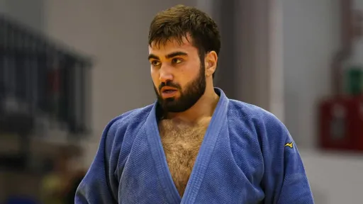 Россиянин Батчаев завоевал золотую медаль в финале чемпионата мира по дзюдо среди юниоров