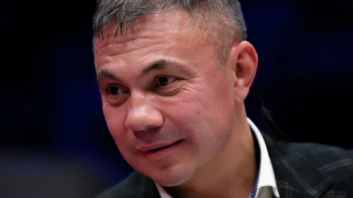 Костя Цзю: Фьюри в бою с Усиком будет намного сложнее, чем с Нганну