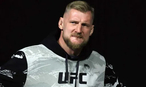 Резников: Волков будет претендовать на пояс UFC