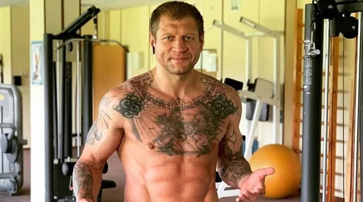 Емельяненко: О'Мэлли больше известен своей крашенной головой, чем серьезными боями