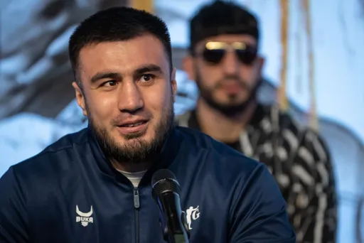 Олимпийского чемпиона Жалолова сняли с боя после взвешивания
