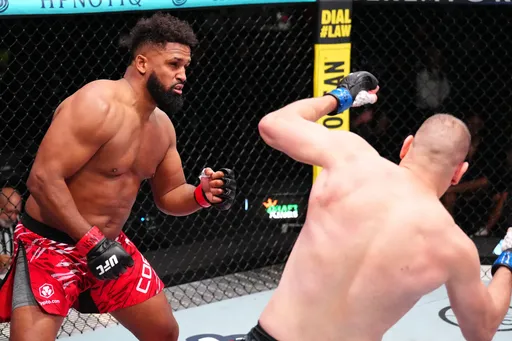 Кортес-Акоста нокаутировал Делию в со-главном бою турнира UFC Vegas 110