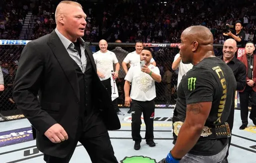 Кормье ответил на вопрос о возможном бое с Леснаром на шоу WWE