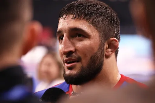 Олимпийский чемпион Садулаев опроверг слухи о конфликте с бизнесменом Керимовым