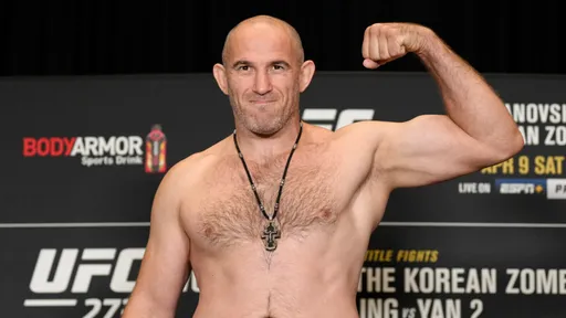 Олейник ответил Гаджиеву: UFC тоже начинался как ресторанно-казиношная тусовка