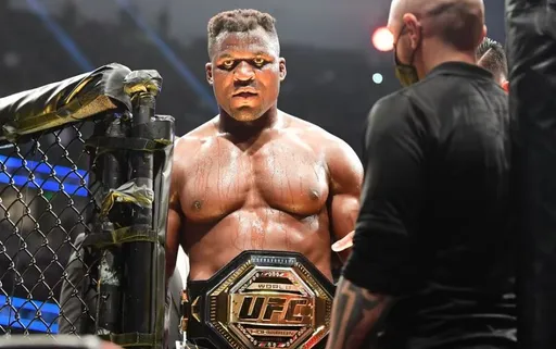 Нганну покинул UFC и стал свободным агентом