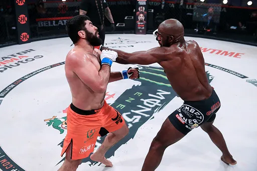 Чемпион PFL Ягшимурадов: сейчас у Андерсона мало шансов победить меня