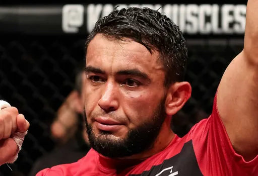 Лоик Раджабов подписал контракт с UFC