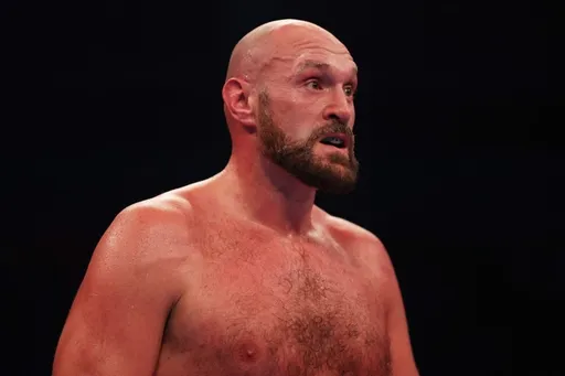 Фьюри заявил, что не считает Бетербиева лучшим панчером