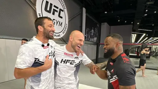 Экс-чемпионы UFC Вудли и Рокхолд станут тренерами в реалити-шоу от Hardcore FC