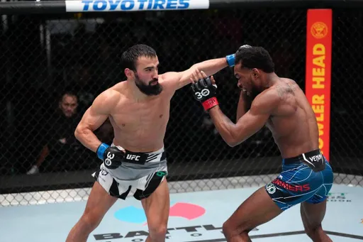 Боец UFC Асхабов заявил, что ему много раз приходилось драться в тайской тюрьме