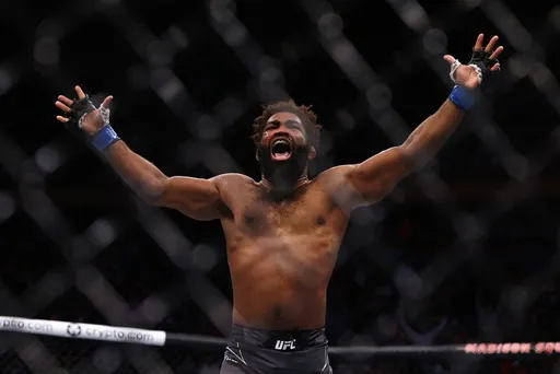 Средневес UFC Кертис: очень расстроен тем, что они пожертвовали карьерой Петра Яна ради О'Мэлли