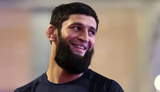 «У меня было 700 евро в кармане». Новичок UFC Вологдин рассказал о помощи Чимаева в Швеции