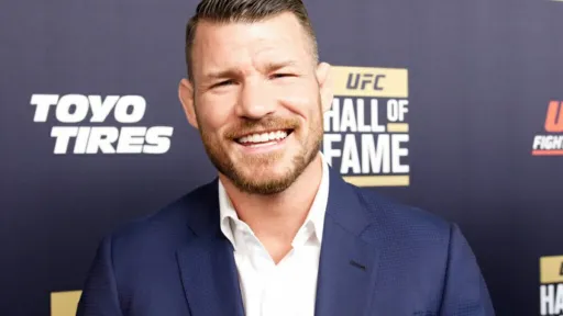 Биспинг отреагировал на слова Макгрегора о том, что его карьера в UFC только начинается