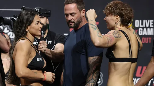 Смотреть бой Ирина Алексеева – Беатрис Мескита на турнире UFC Fight Night 261