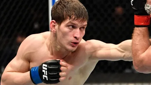 Россиянин Евлоев следующий бой в UFC может провести против британца Аллена