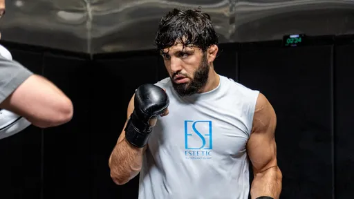 Гаджиев: к UFC будет много вопросов, почему Царукяну не дали титульный бой