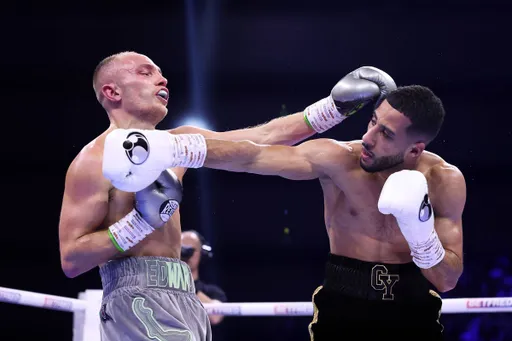 Эдвардс проиграл олимпийскому чемпиону Яфаю и завершил карьеру