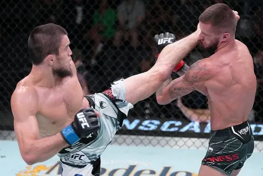 «Вы вспомните меня, когда я стану чемпионом UFC». Умар Нурмагомедов обратился к бойцам легчайшего дивизиона