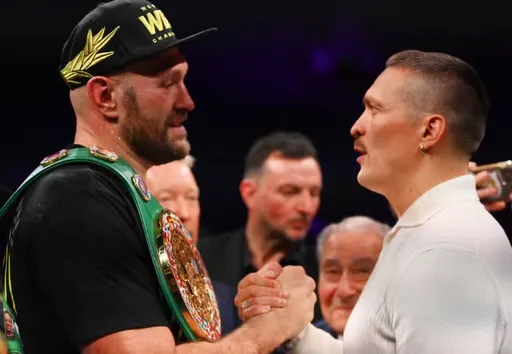 Президент WBC предлагает увеличить количество судей на бой Усика и Фьюри
