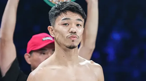 Накатани освободил титулы WBC и IBF в легчайшем весе