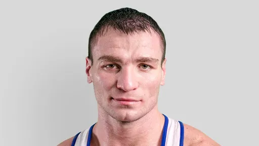 Имам Хатаев