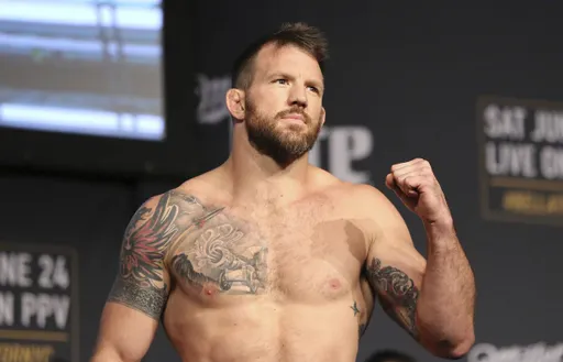 Бейдер вошел в тренерскую команду Чендлера на TUF 31