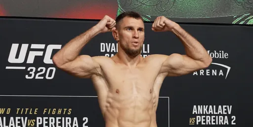 Казахстанец Веретенников проведет бой 8 февраля на турнире UFC Fight Night 266