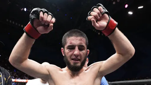 Штырков высоко оценил победу Махачева над Волкановски на UFC 294