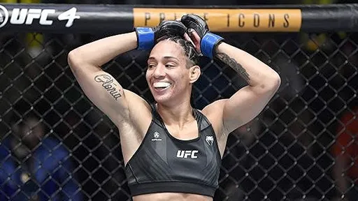 Экс-претендентка на титул UFC Сантос покинула лигу