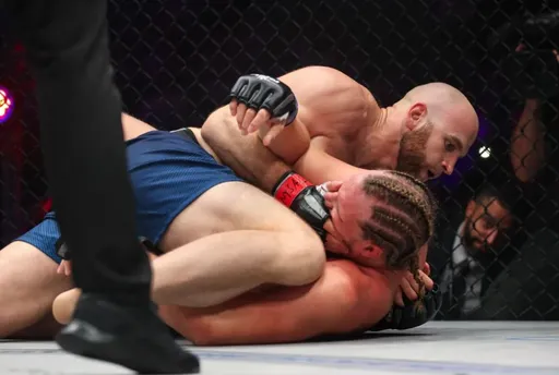 Гольцов – о выходе в финал сезона PFL: думал, соперник будет зарубаться, а он зачем-то полез в борьбу