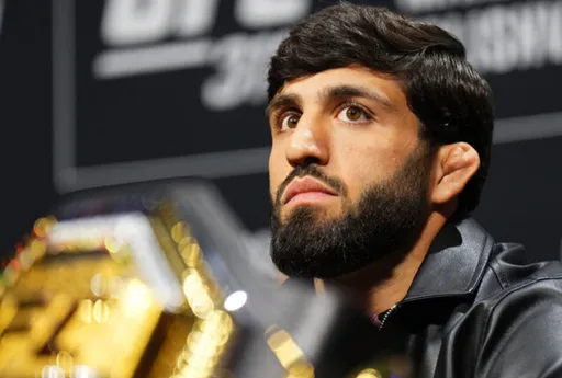 Царукян прояснил ситуацию относительно боя за пояс чемпиона UFC