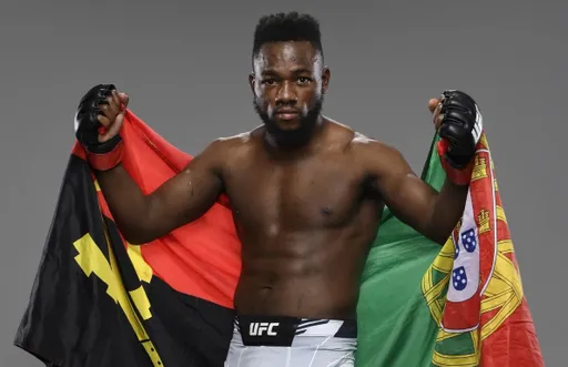 Капе нокаутировал Ройвала в главном событии турнира UFC Vegas 112,