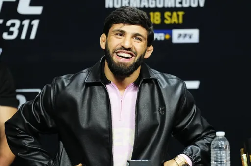 Кормье: фанаты уже готовы видеть Царукяна в бою за титул UFC