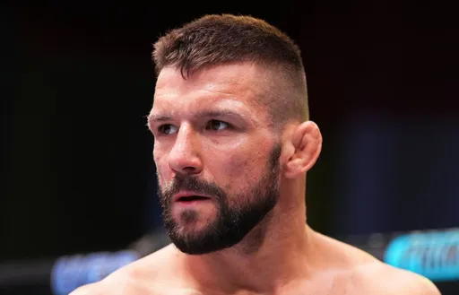 Гамрот опроверг информацию о бое с Физиевым на UFC Fight Night 250
