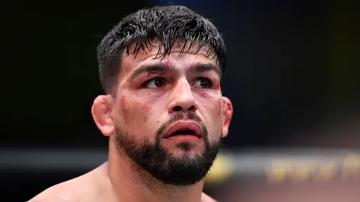 Гастелум победил Кертиса решением судей на турнире UFC 287