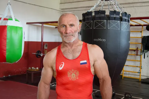 59-летний Схашок победил Фейзуллаева на турнире Wolnik 10