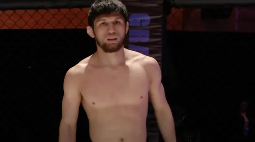 Хизриев подписал контракт с Bellator и проведет бой с Вайхелем 18 ноября