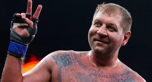Александр Емельяненко назвал фейком запись разговора с пранкерами