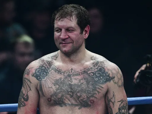Александр Емельяненко записал новое видео для своих хейтеров