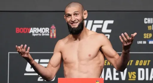 Кормье уверен, что Чимаев станет чемпионом UFC