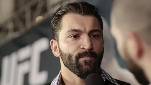 Орловский проиграл Кортесу-Акосте в главном карде UFC Fight Night 234